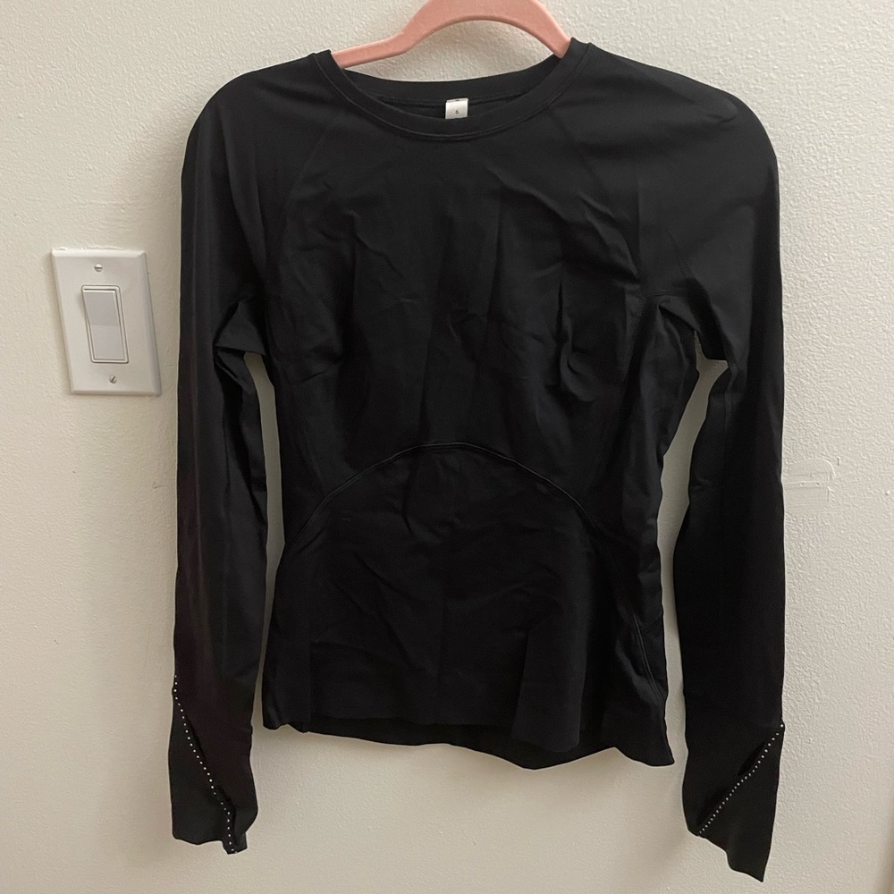Lululemon black long sleeve size 6